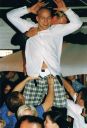 Dateiname=Ballorca-Party_1998-2.jpg
Dateigröße=126KB
Abmessungen: 698x1024
hinzugefügt am: 28. Juni 2012 Ballorca-Party_1998-2.jpg