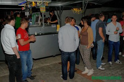 051.jpg